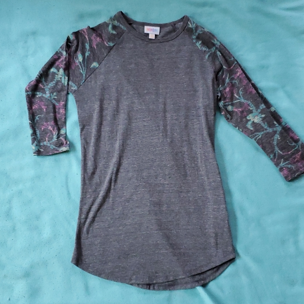 Casual shirt, lularoe with fun floral pattern